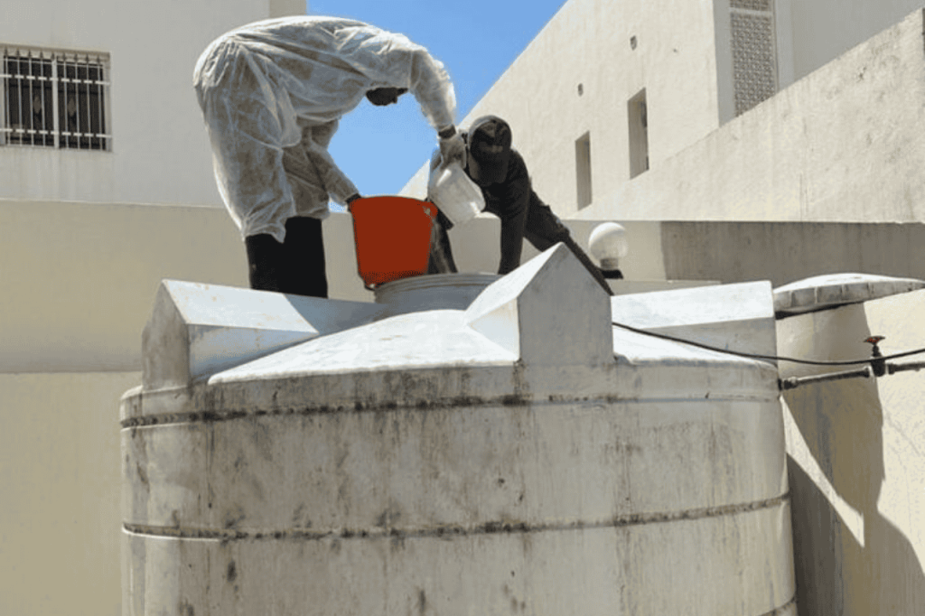 residential water tank cleaning