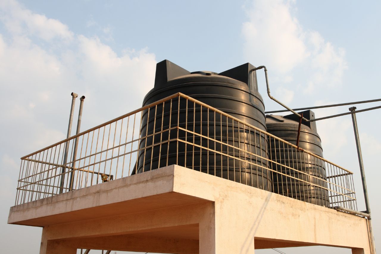 water tank, water tank cleaning