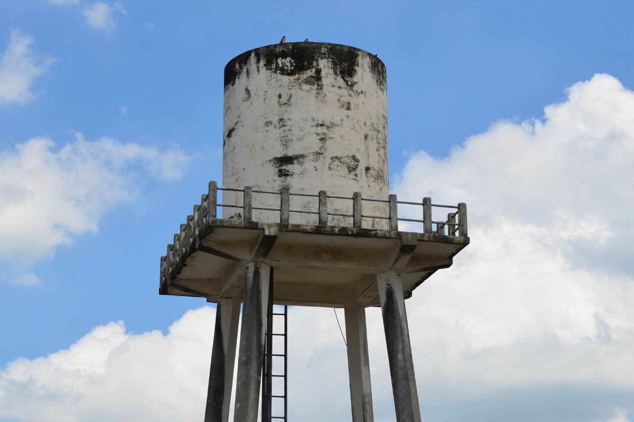 water tank cleaning